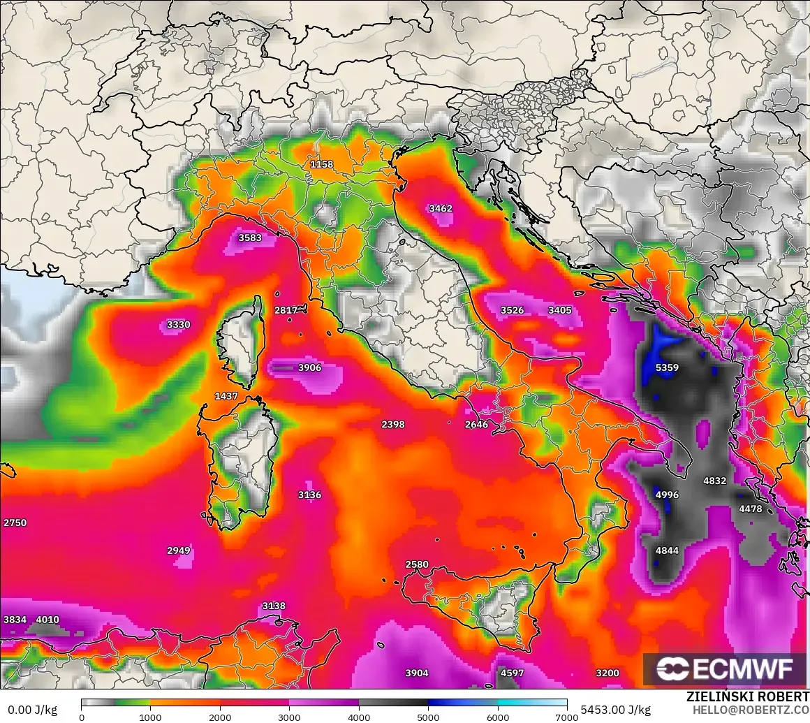 ECMWF IFS 0.25° modelo - Italia, CAPE
