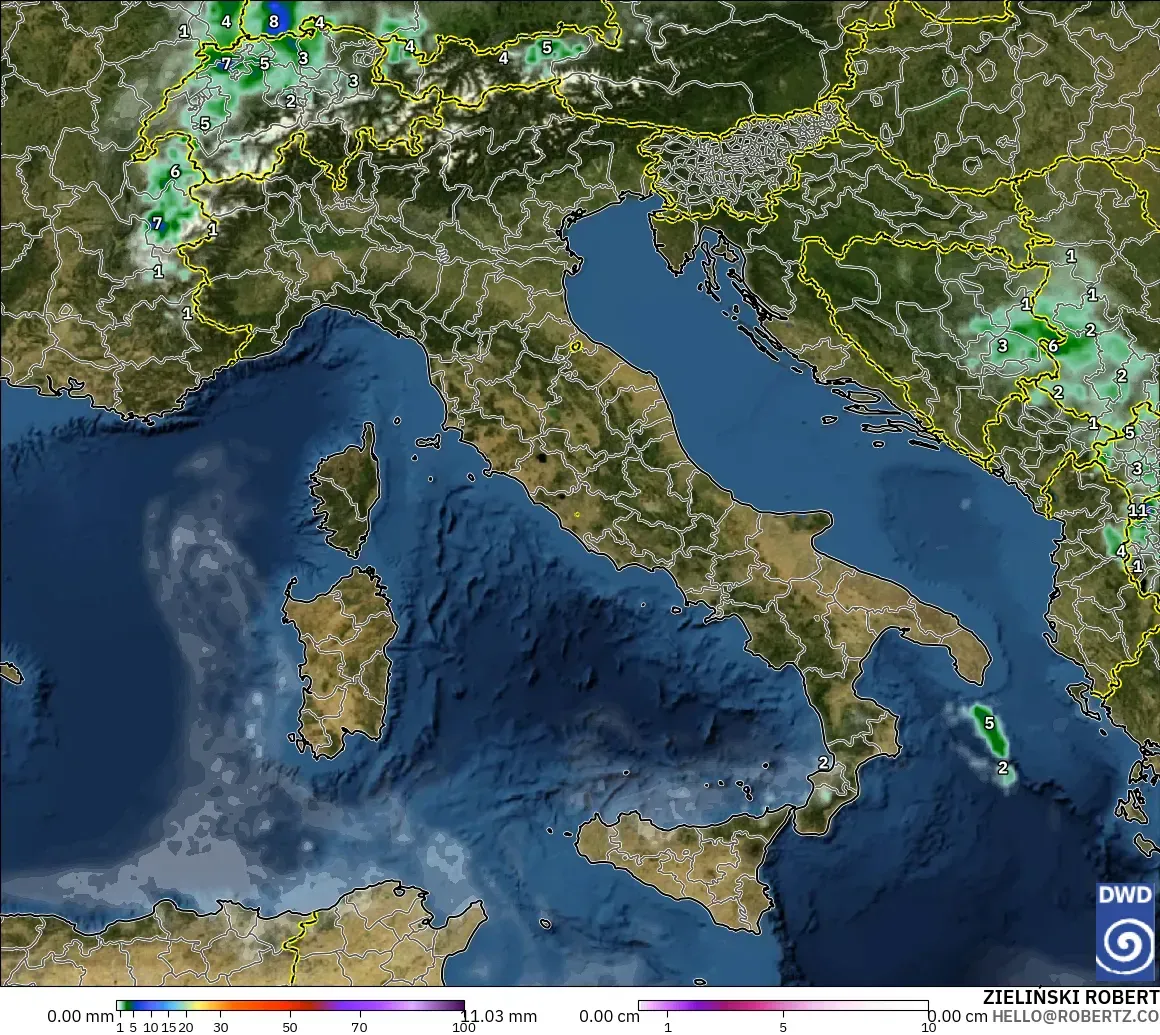 ICON modelo - Italia, Precipitación, nubes y presión