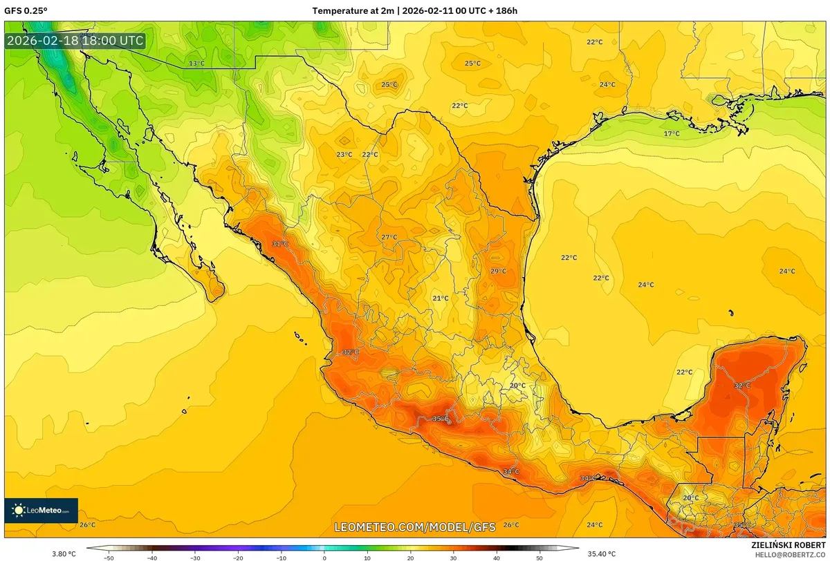 Tarde cálida en el centro de México el 18 de febrero de 2026